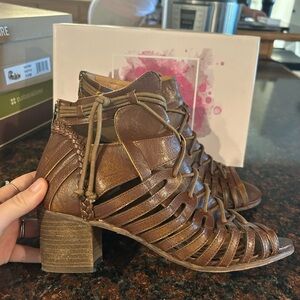 Not Rated Brown Chunky Heel Gladiator Shoes